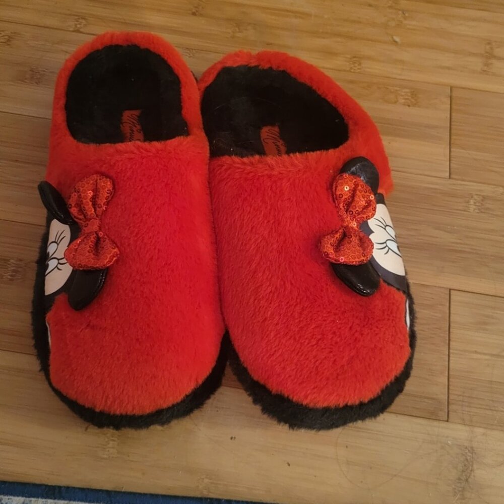 Minnie mouse slippers